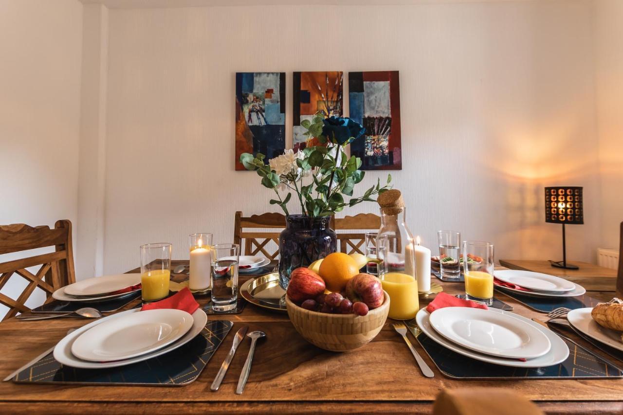 3-Bedroom House L Fast Wi-Fi L Garden L Newly Decorated L Close To Shops And Restaurants Bournemouth Bagian luar foto